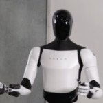 Comment Tesla veut rendre son robot le plus humain possible Comment Tesla veut rendre son robot le plus humain possible