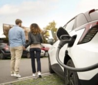 Comment faire pour que vos recharges électriques coûtent plus cher qu&rsquo;un plein d&rsquo;essence