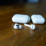 Moins de 100 € pour des Apple AirPods Pro ? C&rsquo;est ce que propose la Fnac et Darty avec cette offre reconditionnée