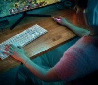Logitech dévoile le 915 X : le clavier gaming low-profile référence s&rsquo;améliore encore