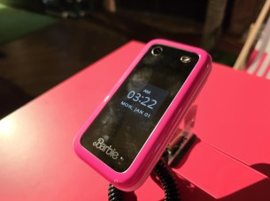HMD Barbie // Source : Frandroid