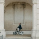 Pourquoi le Royaume-Uni vient d’interdire le stockage des vélos électriques dans tous les bâtiments gouvernementaux ? Pourquoi le Royaume-Uni vient d’interdire le stockage des vélos électriques dans tous les bâtiments gouvernementaux ?