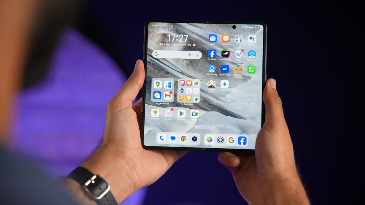 Honor Magic V3 // Source : Robin Wycke - Frandroid Honor Magic V3 // Source : Robin Wycke - Frandroid
