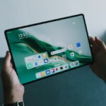 Honor fait dans le simple et efficace avec sa tablette MagicPad 2 en promotion, avec clavier et stylet offerts Honor fait dans le simple et efficace avec sa tablette MagicPad 2 en promotion, avec clavier et stylet offerts
