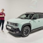 On est montés à bord de la Renault 4 E-Tech : une R5 électrique, mais plus pratique On est montés à bord de la Renault 4 E-Tech : une R5 électrique, mais plus pratique
