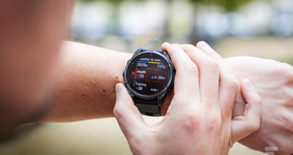 La Garmin Fenix 8 // Source : Chloé Pertuis - Frandroid