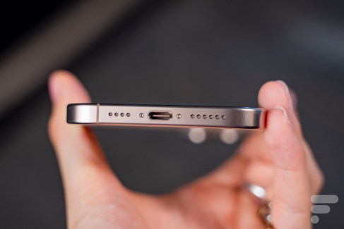iPhone 16 Pro Max // Source : Chloé Pertuis pour Frandroid
