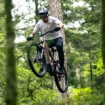 Moustache lance unouveau VTT électrique hautes performances boosté par le dernier moteur Bosch Moustache lance unouveau VTT électrique hautes performances boosté par le dernier moteur Bosch
