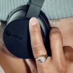 Meilleure autonomie et Dolby Atmos : le casque officiel de la Xbox a droit à une nouvelle version Meilleure autonomie et Dolby Atmos : le casque officiel de la Xbox a droit à une nouvelle version