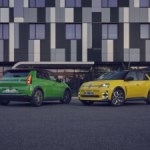 Renault 5 E-Tech verte (Techno) et jaune (Iconic Cinq)