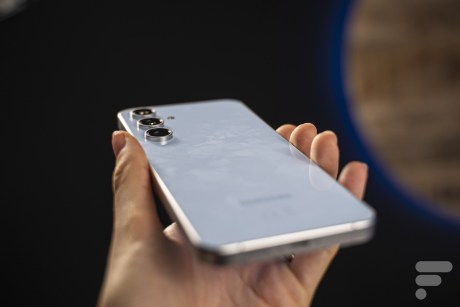 Samsung Galaxy S24 Fe (6)