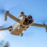 DJI Mini 4 Pro : ce petit drone grand public noté 9/10 est en forte promotion sur Amazon