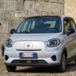 On a testé la Leapmotor T03, la première voiture électrique chinoise “produite” par Peugeot et Fiat On a testé la Leapmotor T03, la première voiture électrique chinoise “produite” par Peugeot et Fiat