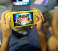 Moins de 130 € pour la Nintendo Switch Lite, c&rsquo;est l&rsquo;offre incroyable de ce début de mois de novembre