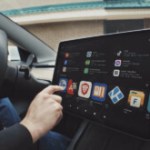 Le projet complètement fou qui veut améliorer les Tesla grâce à un boitier et Android Le projet complètement fou qui veut améliorer les Tesla grâce à un boitier et Android