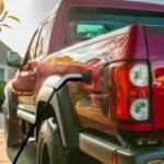 À quoi sert ce faux port de recharge pour voiture thermique ? À récolter des amendes ! À quoi sert ce faux port de recharge pour voiture thermique ? À récolter des amendes !