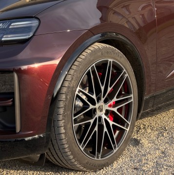 Porsche Macan Turbo / Source : Paul-Emile CASSORET pour Frandroid