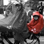 Car les enfants ont aussi droit à leur protection à vélo (électrique) : voici donc la cape Spad Fulap Junior Car les enfants ont aussi droit à leur protection à vélo (électrique) : voici donc la cape Spad Fulap Junior