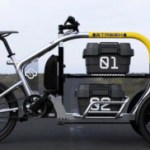 Ce tricycle électrique inclinable et modulaire casse définitivement les codes Ce tricycle électrique inclinable et modulaire casse définitivement les codes