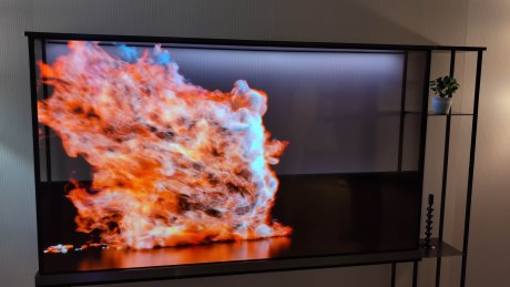 LG Signature OLED T // Source : Sylvain Pichot / Frandroid