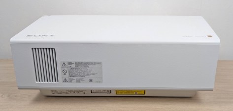Sony Bravia Projector 8 VPL-XW6100ES // Source : Sylvain Pichot / Frandroid