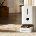 Ce distributeur de croquettes connecté Xiaomi à moins de 80 € nourrit votre animal à votre place Ce distributeur de croquettes connecté Xiaomi à moins de 80 € nourrit votre animal à votre place