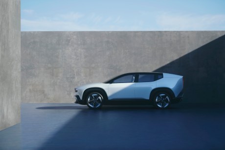 10 Honda 0 SUV side