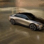 DS N°8 : voici les premiers prix de la voiture électrique française qui fait mieux que Tesla en autonomie DS N°8 : voici les premiers prix de la voiture électrique française qui fait mieux que Tesla en autonomie