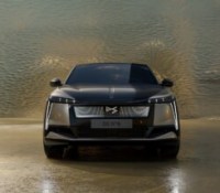 Les prix de la voiture électrique qui fait mieux que Tesla, l&rsquo;autonomie par grand froid de 24 voitures et un cockpit vélo qui fait rêver – Récap&rsquo; Survoltés
