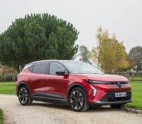 Je suis parti en week-end avec le moins cher des Renault Scénic électrique : mission réussie, mais avec des contraintes