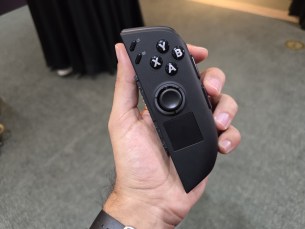 Manette de la Lenovo Legion Go 2 // Source : Frandroid