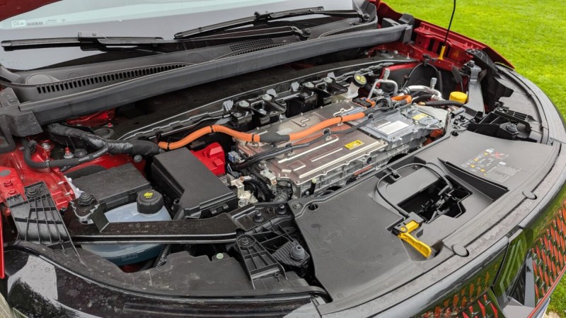 30 % moins cher, 67 % plus écologique et sans terres rares : Renault lance un moteur reconditionné pour les Mégane et Scénic électriques