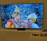 Samsung QN90F 85 pouces // Source : Sylvain Pichot / Frandroid