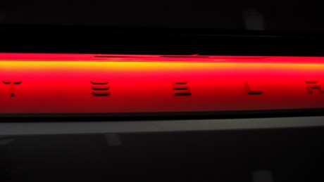 Tesla Model Y - Frandroid - LED ARRIERE 2