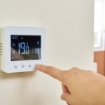 Chauffage plus malin et interface plus pratique : 2 idées de Leroy Merlin pour votre facture d&rsquo;électricité