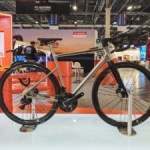Ce vélo électrique en titane bat des records de légèreté grâce à l’impression 3D et une batterie solide Ce vélo électrique en titane bat des records de légèreté grâce à l’impression 3D et une batterie solide