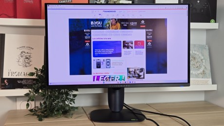 L'Alienware AW2725Q de face // Source : Maximilien Herr