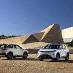 BYD lance sa nouvelle voiture électrique rivale de la Peugeot E-2008 : pourquoi on vous conseille d’attendre avant de l’acheter BYD lance sa nouvelle voiture électrique rivale de la Peugeot E-2008 : pourquoi on vous conseille d’attendre avant de l’acheter