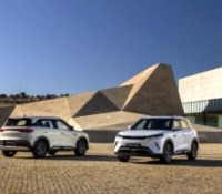 BYD lance sa nouvelle voiture électrique rivale de la Peugeot E-2008 : pourquoi on vous conseille d’attendre avant de l&rsquo;acheter