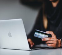 La Poste modernise son système de paiement avec Apple Pay