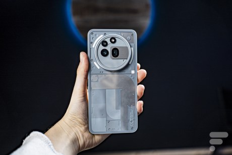 Nothing Phone (3a) Pro 12