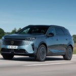 Voici la nouvelle version du Peugeot 5008 électrique : vers une baisse de prix ? Voici la nouvelle version du Peugeot 5008 électrique : vers une baisse de prix ?