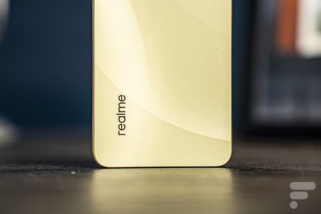 Realme C75 (10)