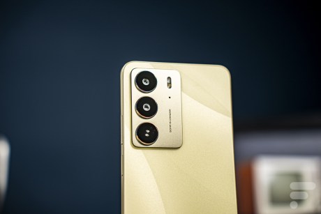 Realme C75 (9)
