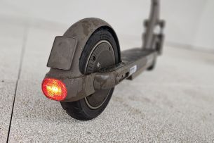 Xiaomi Electric Scooter 4 Pro Max design détail