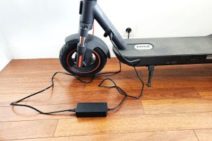 Xiaomi Electric Scooter 5 Max recharge