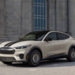 « De nouvelles expériences de conduite » : Ford veut convaincre les amoureux des moteurs essence de passer à la voiture électrique avec cette solution « De nouvelles expériences de conduite » : Ford veut convaincre les amoureux des moteurs essence de passer à la voiture électrique avec cette solution