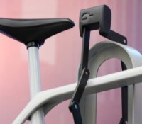 Cet anvitol vélo très pratique propose une protection 3-en-1 comme on n’en a rarement vu