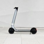 On a testé la Bo M : cette trottinette électrique unique en son genre intègre une fonction très astucieuse contre les vols On a testé la Bo M : cette trottinette électrique unique en son genre intègre une fonction très astucieuse contre les vols