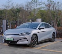 BYD a-t-il dévoilé la voiture électrique qui se recharge le plus rapidement au monde ? On compare avec la concurrence